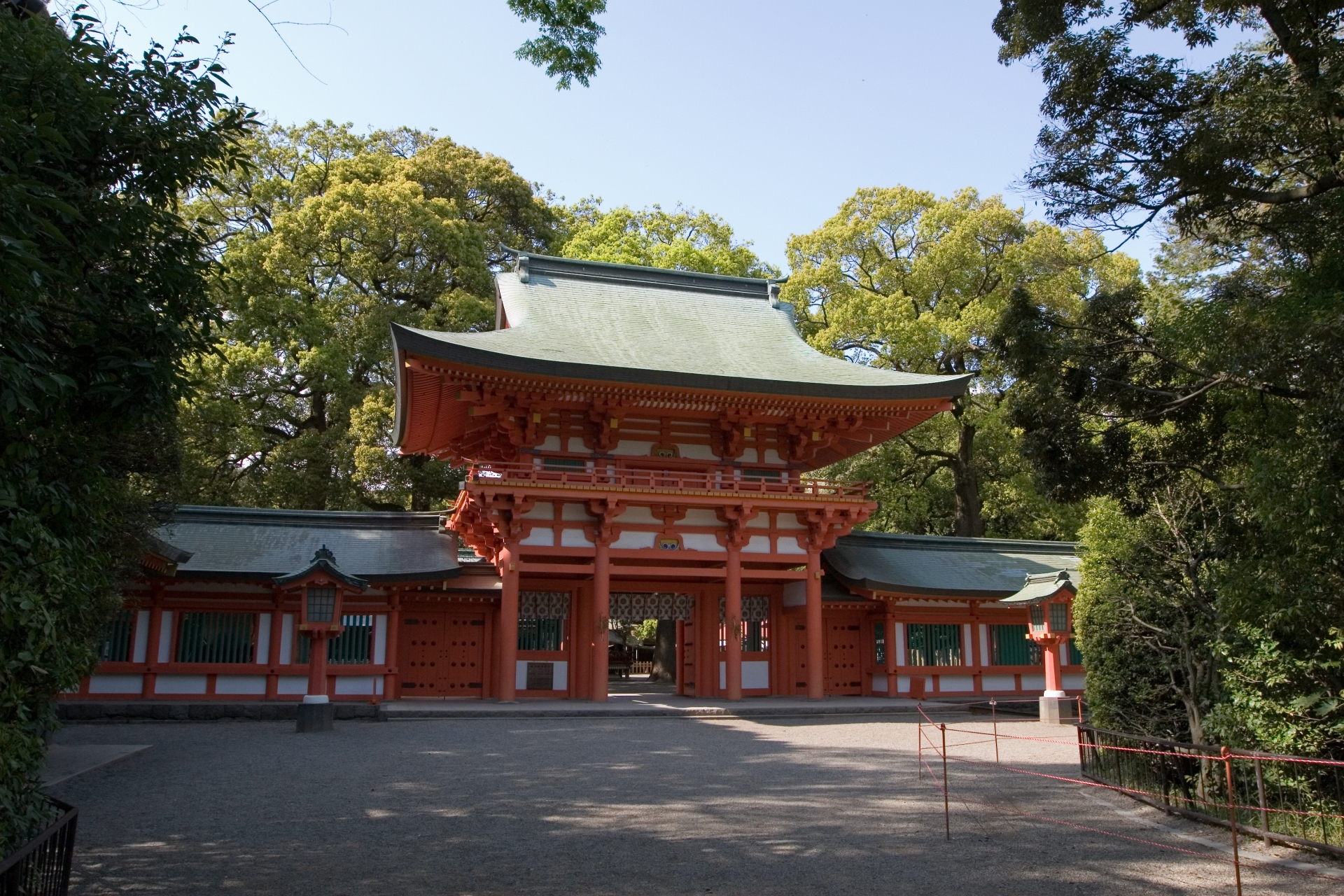 大宮で人気の初詣スポット 氷川神社でご利益を！